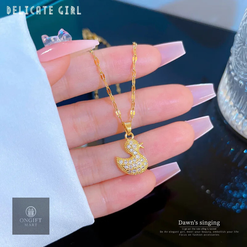 Cute Duck Necklace – Party-Ready Style