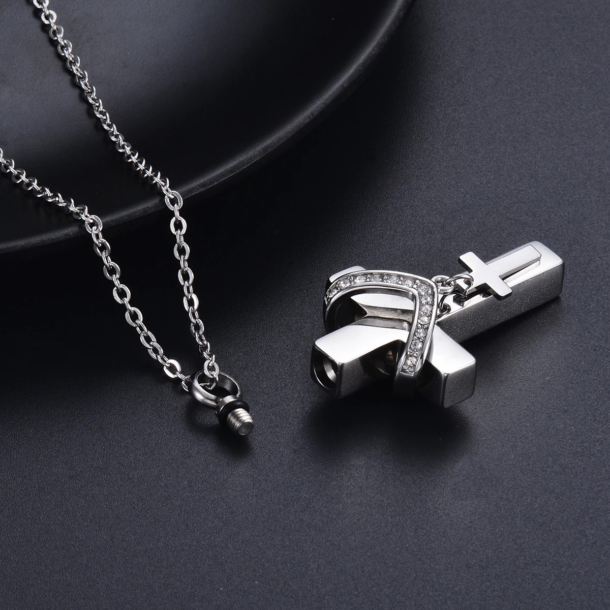 Vintara Celestia™ Cross Memorial Necklace