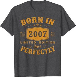 Born In 2007 17 Year Old Bday Boy Funny 17th Birthday Gifts T-Shirt