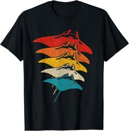Manta Ray Vintage Retro Scuba Diving Fish Scuba Diver Gift T-Shirt