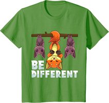 Anders Sein Be Different Fuchs Unter Fledermäusen Lustig T-Shirt