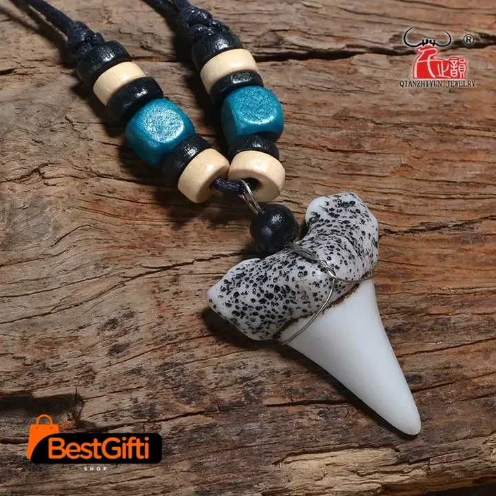 Native Handmade Imitation shark teeth Pendant New Zealand Maori Tribal bone Choker Colored wooden Necklace