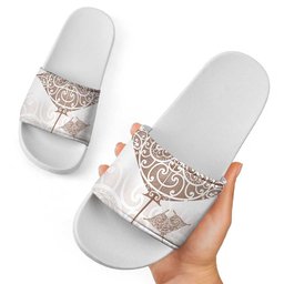 New Zealand Manta Ray Tattoo Slide Sandals Aotearoa Maori Haehae Beige