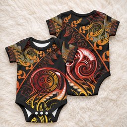 New Zealand Baby Onesie Aotearoa Wisdom Face Maori Fern Tattoo Arty