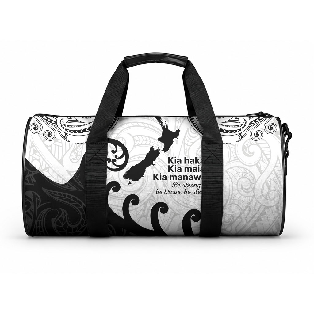 Kia Haka Maori language Duffle Bag Te Reo Maori Inspired Art