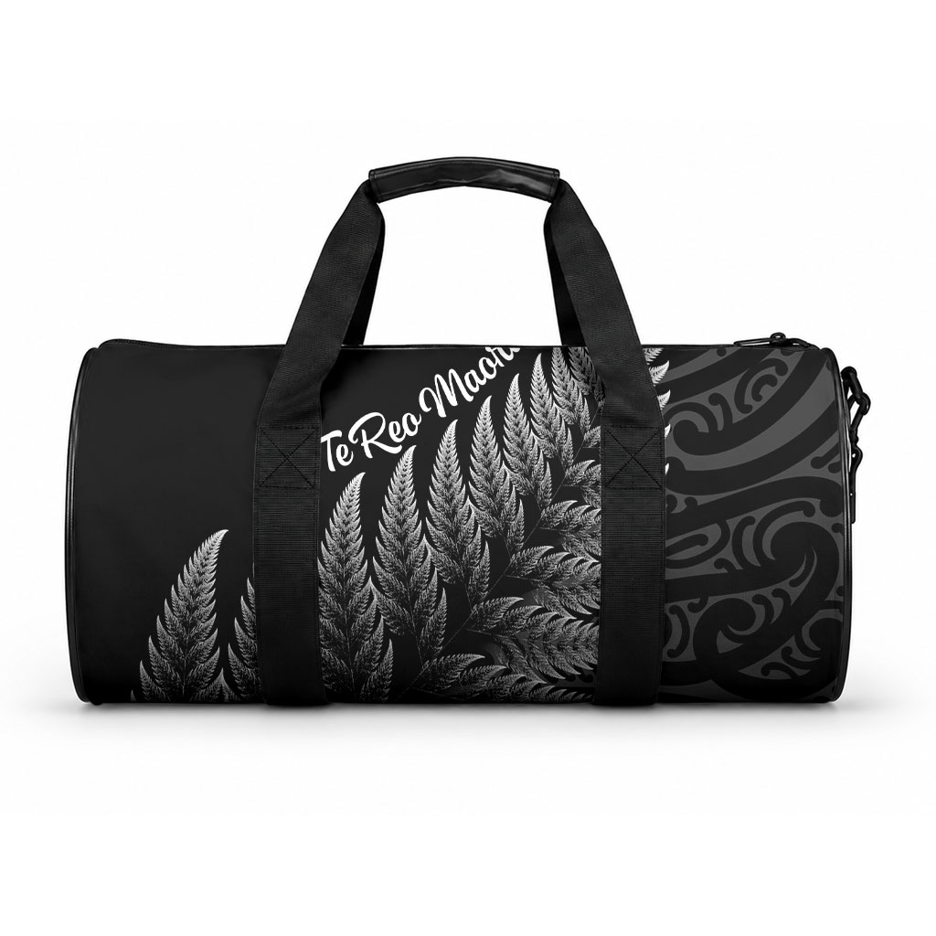 New Zealand Te Reo Māori Duffle Bag Simple Black Fern