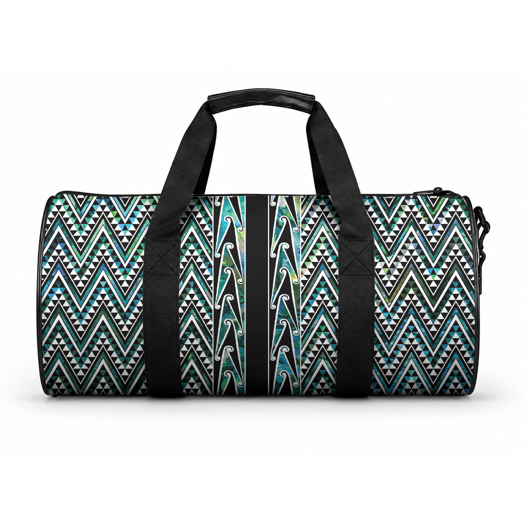 New Zealand Maori Niho Taniwha Duffle Bag Papua Shell - Mangopare Puhoro Pattern