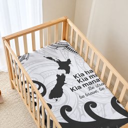Kia Haka Maori language Baby Bed Cover Te Reo Maori Inspired Art