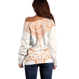 New Zealand Manta Ray Tattoo Off Shoulder Sweater Aotearoa Maori Haehae Orange