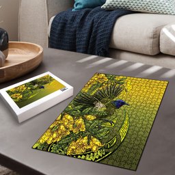 New Zealand Bellbird Puzzle With Kowhai Flowers
