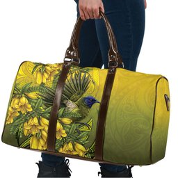 New Zealand Bellbird Travel Bag With Kowhai Flowers