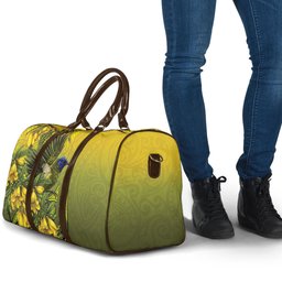 New Zealand Bellbird Travel Bag With Kowhai Flowers