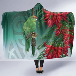 New Zealand Parakeet Bird Hooded Blanket With Kakabeak Flowers