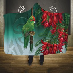 New Zealand Parakeet Bird Hooded Blanket With Kakabeak Flowers