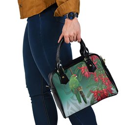 New Zealand Parakeet Bird Shoulder Handbag With Kakabeak Flowers