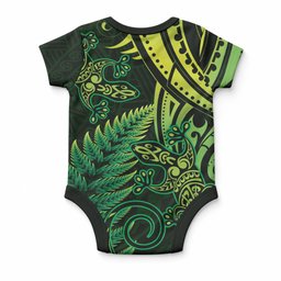 New Zealand Lizard Baby Onesie Silver Fern Aotearoa Maori Green Version