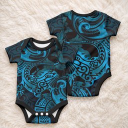 New Zealand Tuatara Baby Onesie Aotearoa Maori Clematis Flowers - Blue