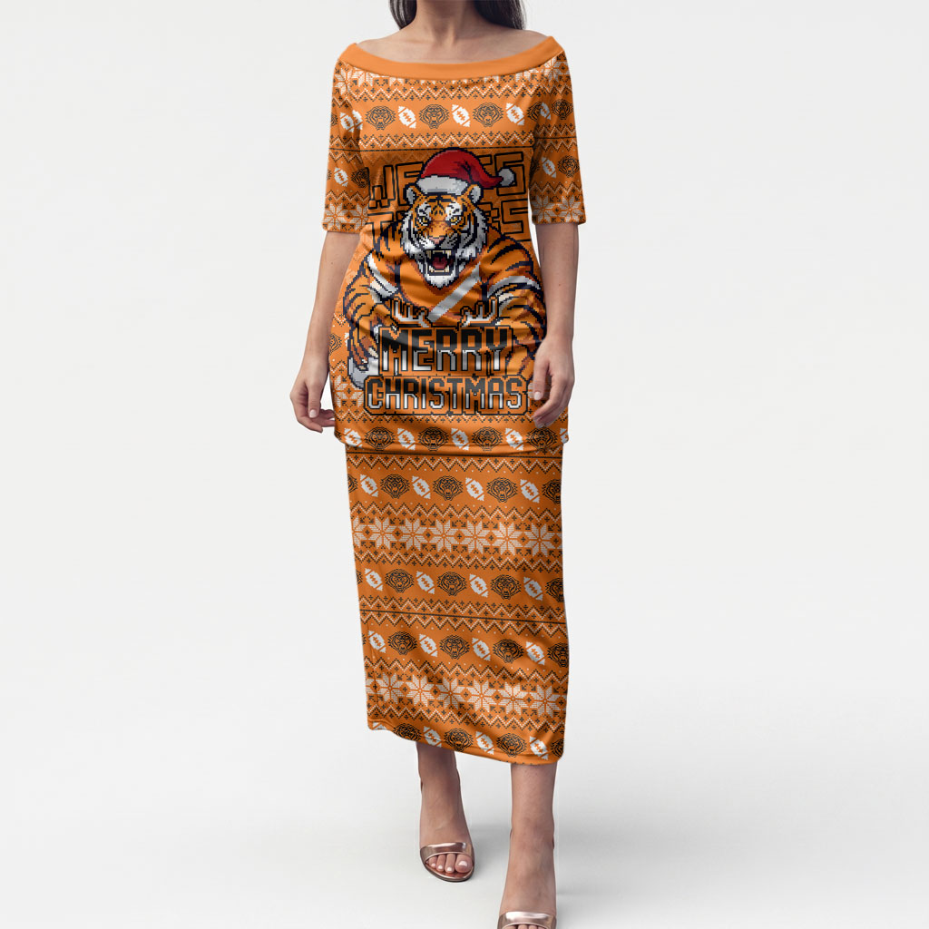 Personalized Wests Tigers Christmas Puletasi Australian Rugby Fans - Pixelated Ugly Xmas Pattern Mascot Santa