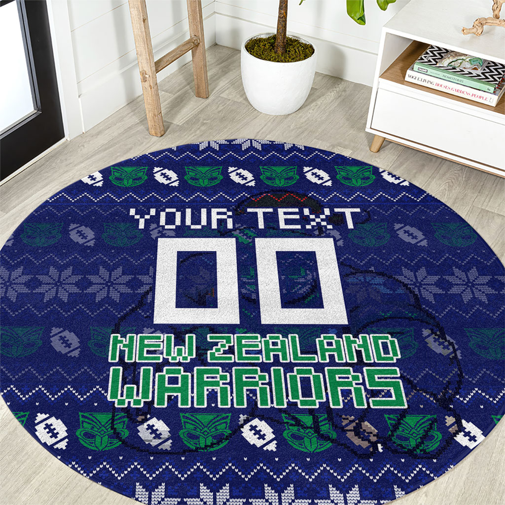 Personalized New Zealand Warriors Christmas Round Carpet Maori Rugby Fans - Pixelated Ugly Xmas Pattern Mascot Santa