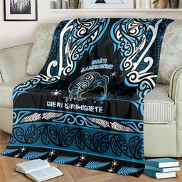 Ngati Kahungunu Aotearoa Meri Kirihimete Blanket Maori Kiwi Bird Silver Fern Koru Pattern