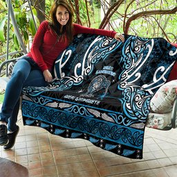 Ngati Kahungunu Aotearoa Meri Kirihimete Quilt Maori Kiwi Bird Silver Fern Koru Pattern