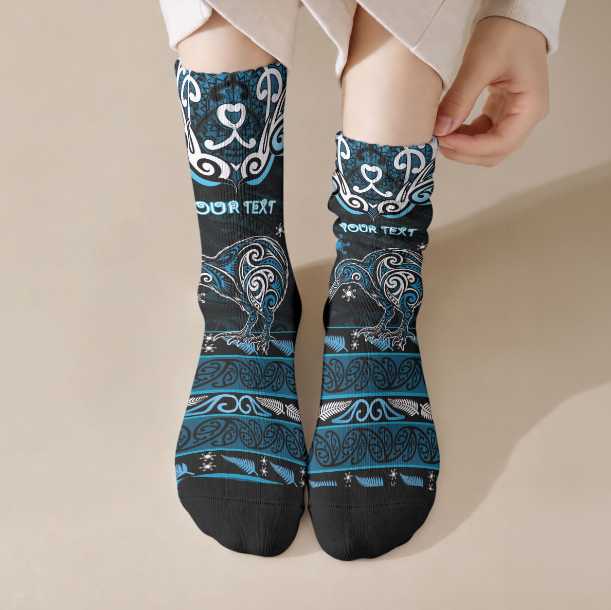 Personalised Ngati Kahungunu Aotearoa Meri Kirihimete Crew Socks Maori Kiwi Bird Silver Fern Koru Pattern