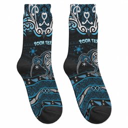 Personalised Ngati Kahungunu Aotearoa Meri Kirihimete Crew Socks Maori Kiwi Bird Silver Fern Koru Pattern