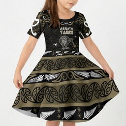 Personalised Waikato Tainui Aotearoa Meri Kirihimete Kid Short Sleeve Dress Maori Kiwi Bird Silver Fern Koru Pattern