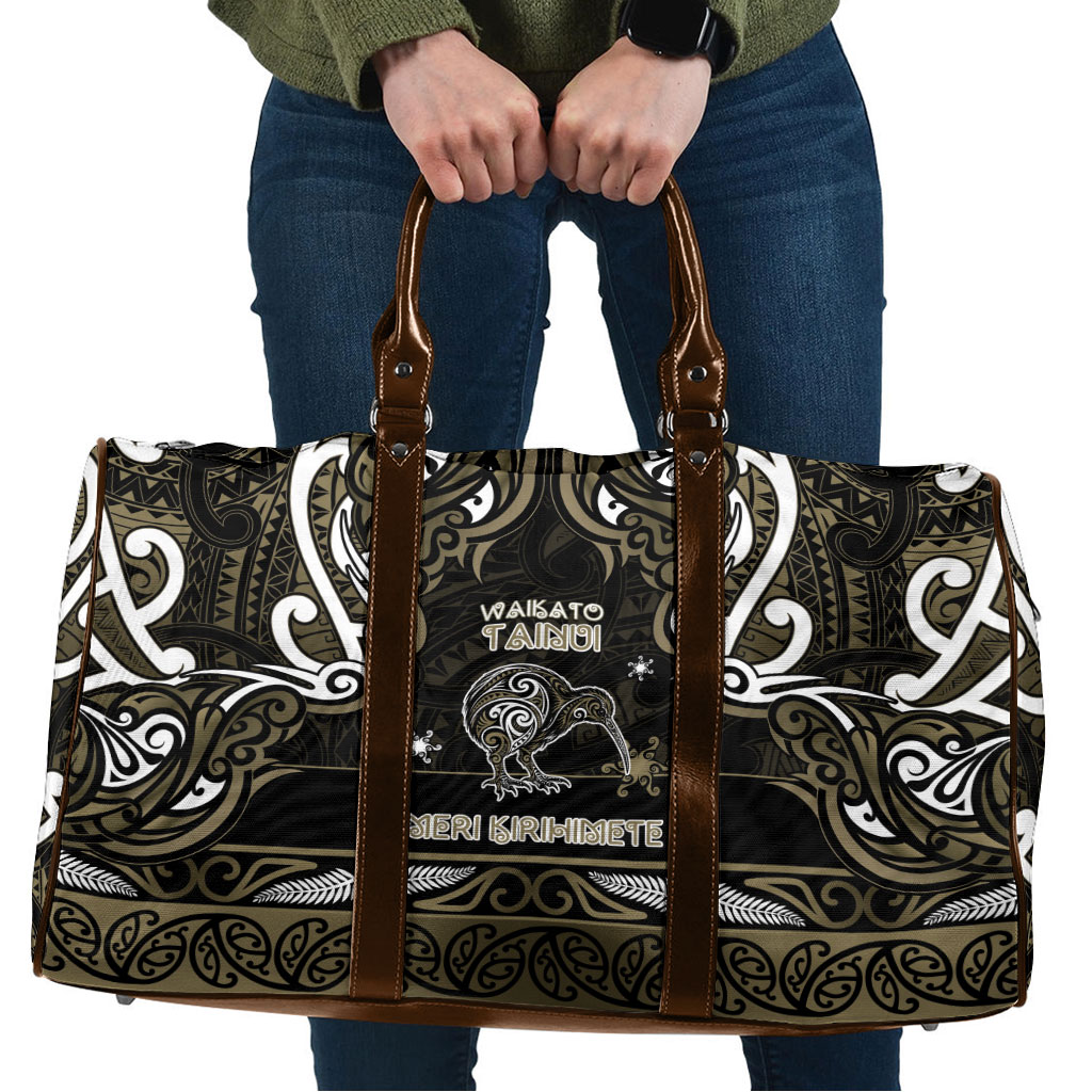 Waikato Tainui Aotearoa Meri Kirihimete Travel Bag Maori Kiwi Bird Silver Fern Koru Pattern