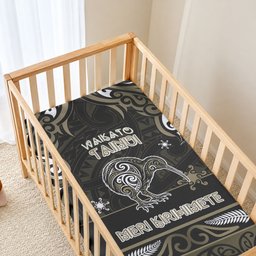 Waikato Tainui Aotearoa Meri Kirihimete Baby Bed Cover Maori Kiwi Bird Silver Fern Koru Pattern