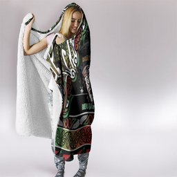 Ngai Tuhoe Aotearoa Meri Kirihimete Hooded Blanket Maori Kiwi Bird Silver Fern Koru Pattern