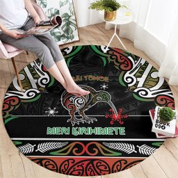 Ngai Tuhoe Aotearoa Meri Kirihimete Round Carpet Maori Kiwi Bird Silver Fern Koru Pattern