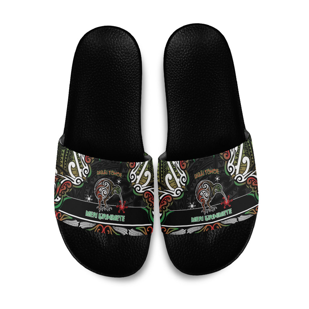 Ngai Tuhoe Aotearoa Meri Kirihimete Slide Sandals Maori Kiwi Bird Silver Fern Koru Pattern