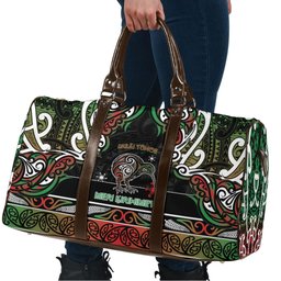 Ngai Tuhoe Aotearoa Meri Kirihimete Travel Bag Maori Kiwi Bird Silver Fern Koru Pattern