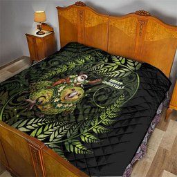 New Zealand Christmas Quilt Santa Riding Kakapo Bird Silver Fern