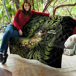 New Zealand Christmas Quilt Santa Riding Kakapo Bird Silver Fern