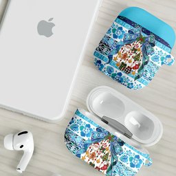 New Zealand Kowhai Ngutukaka Christmas Bow AirPods Case Meri Kirihimete