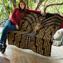 New Zealand Manta Ray Quilt Maori Tukutuku Taniko Motifs Gold