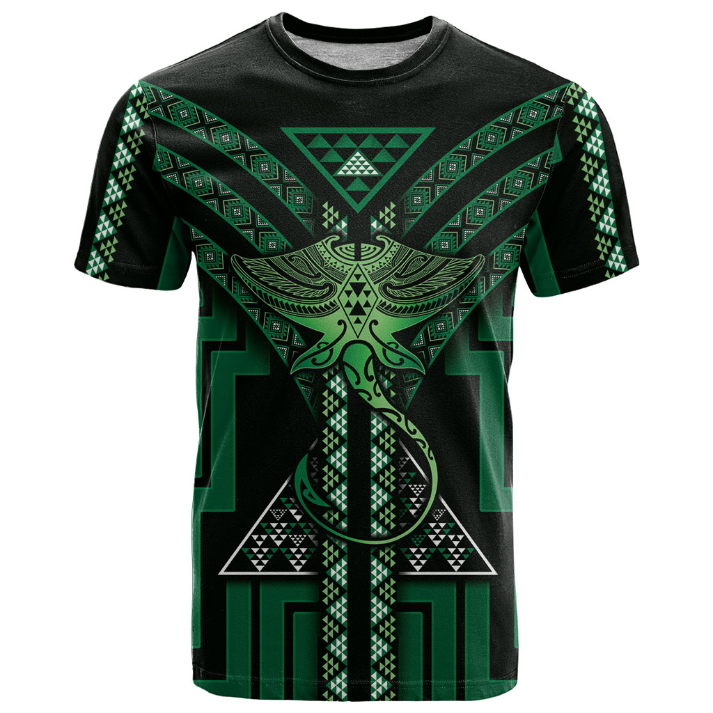 New Zealand Manta Ray T Shirt Maori Tukutuku Taniko Motifs Green