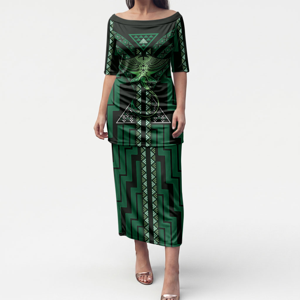 New Zealand Manta Ray Puletasi Maori Tukutuku Taniko Motifs Green