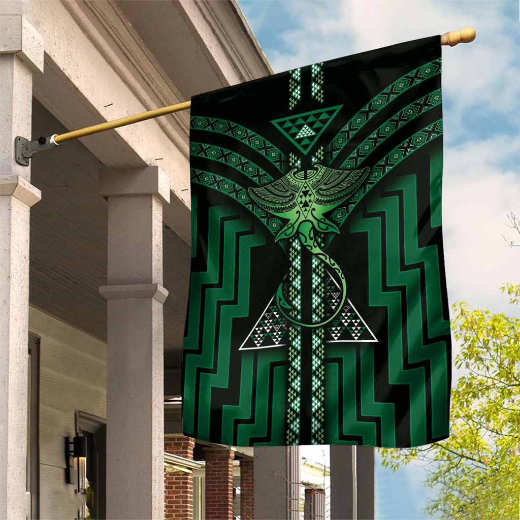 New Zealand Manta Ray Garden Flag Maori Tukutuku Taniko Motifs Green