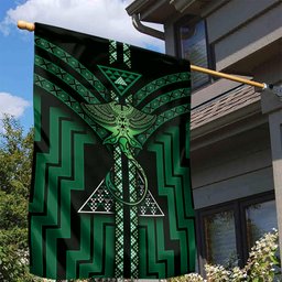 New Zealand Manta Ray Garden Flag Maori Tukutuku Taniko Motifs Green