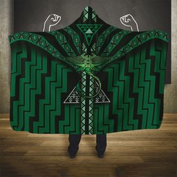 New Zealand Manta Ray Hooded Blanket Maori Tukutuku Taniko Motifs Green