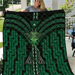 New Zealand Manta Ray Quilt Maori Tukutuku Taniko Motifs Green