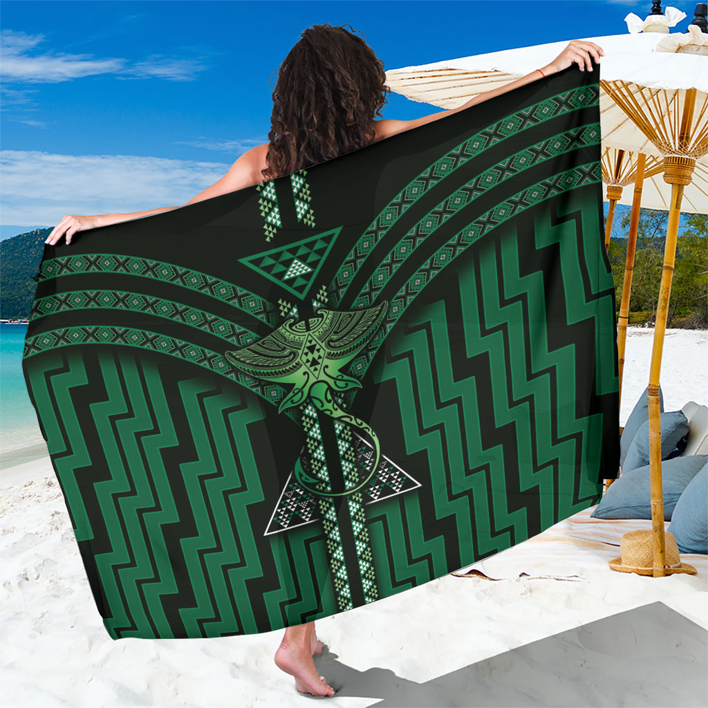 New Zealand Manta Ray Sarong Maori Tukutuku Taniko Motifs Green