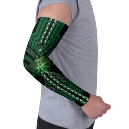 New Zealand Manta Ray Arm Sleeves Maori Tukutuku Taniko Motifs Green