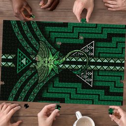 New Zealand Manta Ray Puzzle Maori Tukutuku Taniko Motifs Green