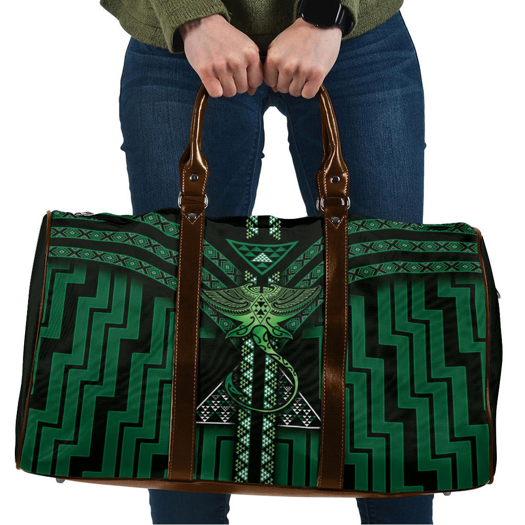 New Zealand Manta Ray Travel Bag Maori Tukutuku Taniko Motifs Green
