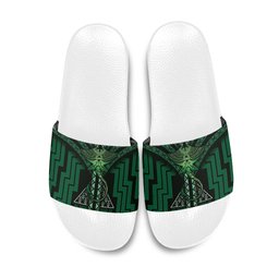 New Zealand Manta Ray Slide Sandals Maori Tukutuku Taniko Motifs Green