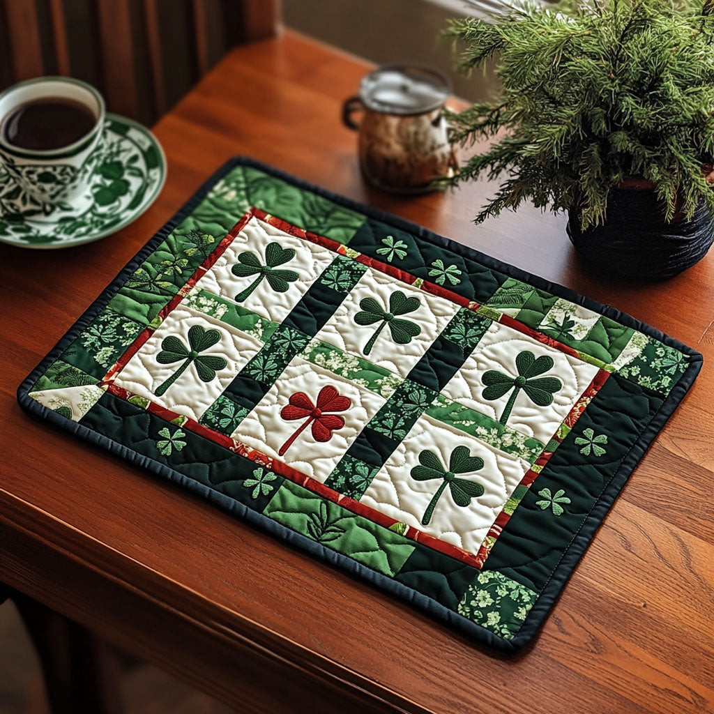 Shamrock Parade Quilted Placemat NCU0NT3642